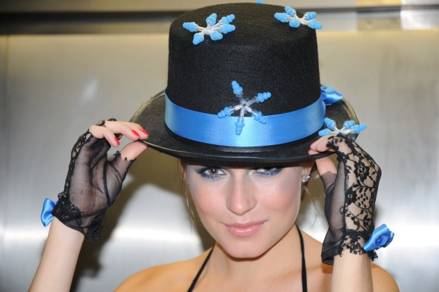 Model with earplug-hat